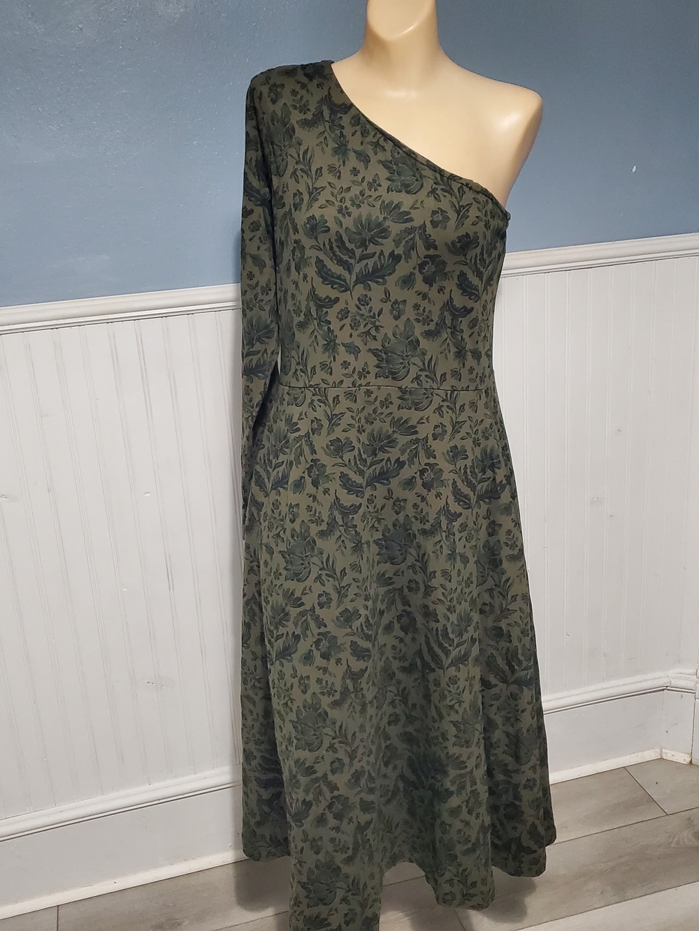Pact Organic Cotton One-Shoulder Midi Dress Olive Green Floral L Earthy Festival